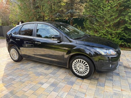 2010 Ford Focus II Рестайлинг, чёрный, 630000 рублей, вид 5