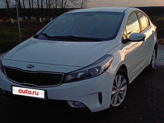 2017 Kia Cerato III Рестайлинг (Classic), белый, 999000 рублей, вид 1