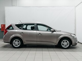 2011 Kia Ceed I Рестайлинг, бежевый, 690000 рублей, вид 5