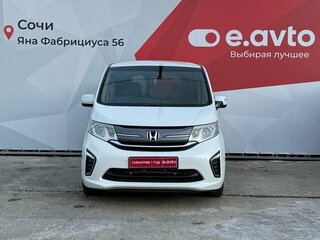 2015 Honda Stepwgn V, белый, 1670000 рублей, вид 2