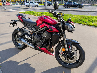 2023 Triumph Street Triple, красный, 1180000 рублей, вид 3