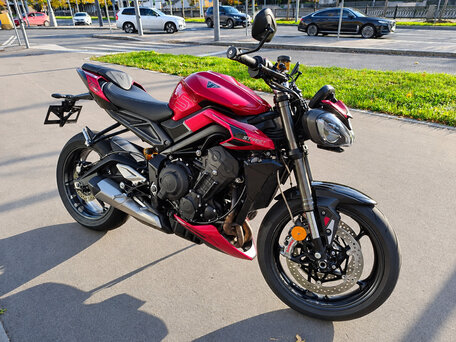 2023 Triumph Street Triple, красный, 1199000 рублей, вид 3