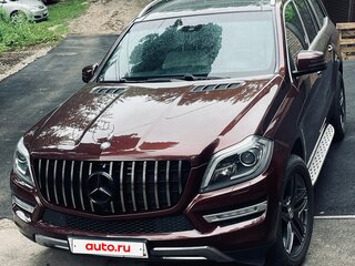 2012 Mercedes-Benz GL-Класс 500 II (X166), красный, 2850011 рублей, вид 3