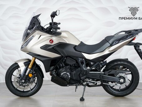 2025 Honda NT1100, золотистый, 1945000 рублей, вид 2