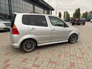 2003 Daihatsu YRV I Рестайлинг, серебристый, 450000 рублей, вид 2