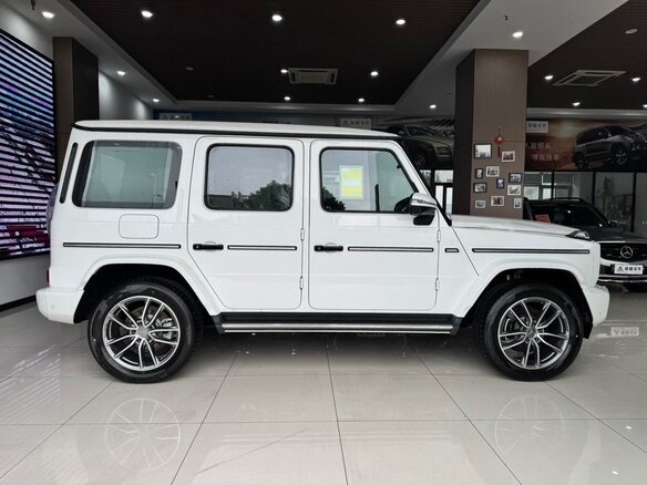 2026 Mercedes-Benz G-Класс 450 d III (W465) Рестайлинг, белый, 17500000 рублей - вид 7