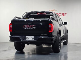 2026 GMC Canyon AT4X III, чёрный, 7950000 рублей, вид 4
