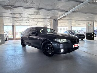 2014 BMW 5 серии 530d xDrive VI (F10/F11/F07) Рестайлинг, серый, 2100000 рублей, вид 4