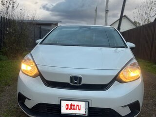 2020 Honda Fit IV, белый, 1350000 рублей, вид 1