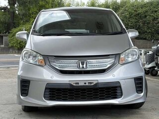 2015 Honda Freed I Рестайлинг 2, серебристый, 798000 рублей, вид 2