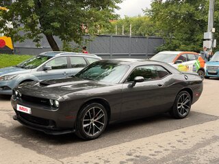 2017 Dodge Challenger III Рестайлинг 2, серый, 2900000 рублей, вид 1