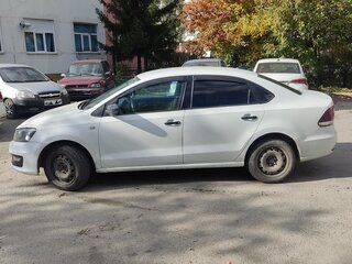 2019 Volkswagen Polo V Рестайлинг, белый, 550000 рублей, вид 4