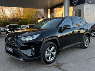 2020 Toyota RAV4 V (XA50), чёрный, 2390000 рублей, вид 3