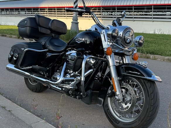 2018 Harley-Davidson Road King, чёрный, 1600000 рублей