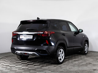2022 Kia Seltos I, чёрный, 1849000 рублей, вид 5