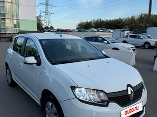 2017 Renault Sandero II, белый, 670000 рублей, вид 2