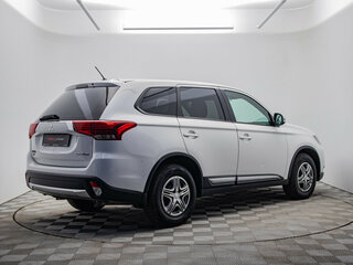 2015 Mitsubishi Outlander III Рестайлинг 2, белый, 1245000 рублей, вид 5