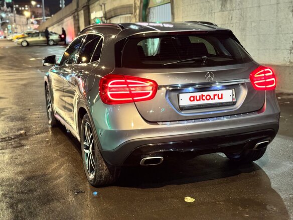 2016 Mercedes-Benz GLA 200 I (X156), серый, 1700000 рублей - вид 4
