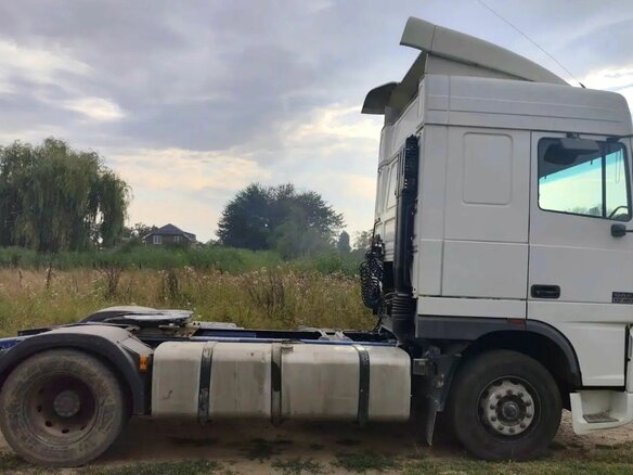 1999 DAF 95XF, белый, 1200000 рублей - вид 3