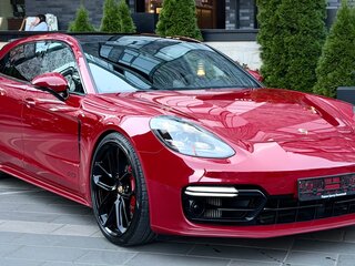 2019 Porsche Panamera GTS Sport Turismo II, красный, 7800000 рублей, вид 2