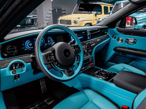 2025 Rolls-Royce Ghost Black Badge II Рестайлинг (Series II), чёрный, 46000000 рублей - вид 19