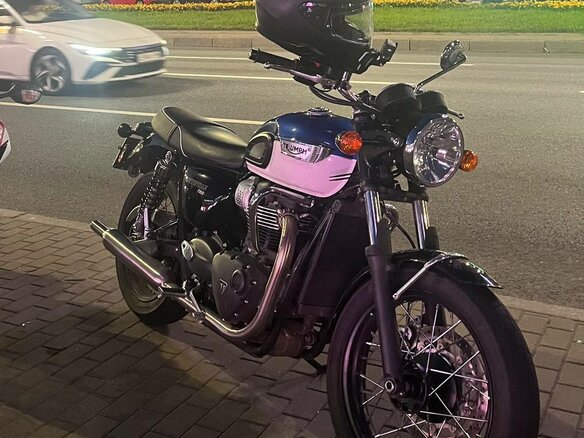 2021 Triumph Bonneville T100, синий, 950000 рублей - вид 8