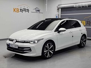 2025 Volkswagen Golf VIII Рестайлинг, белый, 2650000 рублей, вид 2