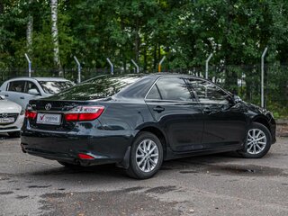 2015 Toyota Camry VII (XV50) Рестайлинг, серый, 1699000 рублей, вид 2