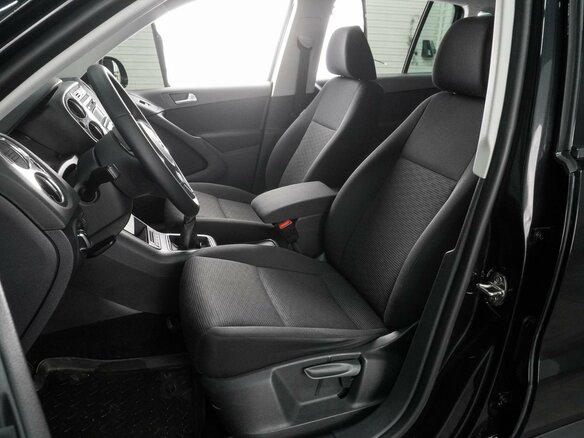 2011 Volkswagen Tiguan I Рестайлинг, чёрный, 1229000 рублей - вид 9