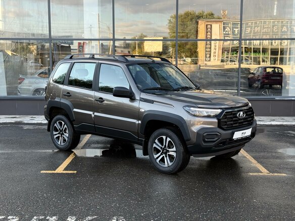2026 Lada (ВАЗ) Niva Travel I Рестайлинг, коричневый, 1737000 рублей - вид 6