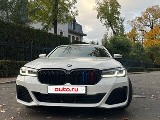 2022 BMW 5 серии 520i VII (G30/G31/G38) Рестайлинг, белый, 4690000 рублей, вид 5