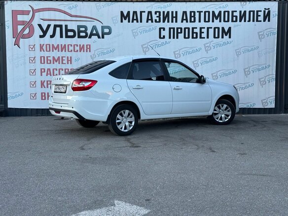 2023 Lada (ВАЗ) Granta Drive Active I Рестайлинг, белый, 820000 рублей - вид 5