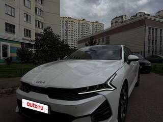 2021 Kia K5 III, белый, 2750000 рублей, вид 4