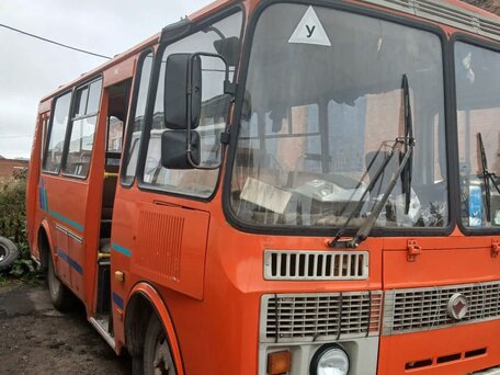 2007 ПАЗ 3205, красный, 250000 рублей, вид 3