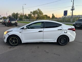2015 Hyundai Elantra V (MD) Рестайлинг, белый, 630000 рублей, вид 2