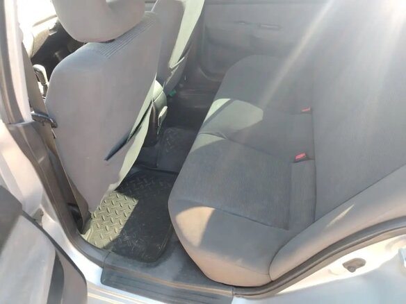 2005 Mitsubishi Lancer IX Рестайлинг, серебристый, 290000 рублей - вид 6