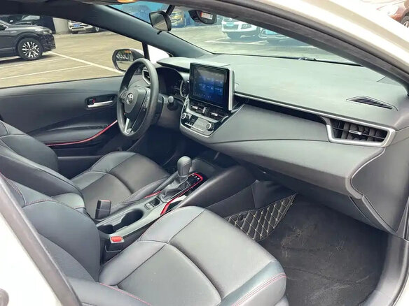2023 Toyota Corolla Sporty XII (E210), белый, 1699000 рублей - вид 18