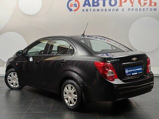 2014 Chevrolet Aveo II, чёрный, 726000 рублей, вид 2