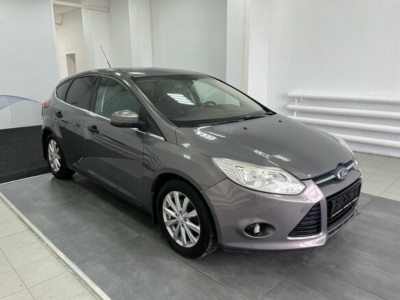 2013 Ford Focus III, коричневый, 699000 рублей - вид 1