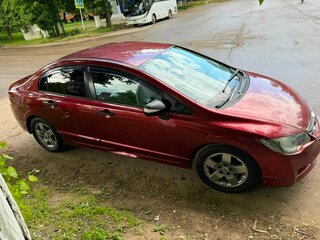 2010 Honda Civic VIII Рестайлинг, красный, 860000 рублей, вид 4