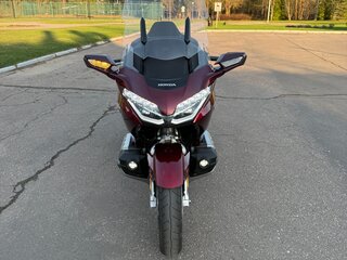 2022 Honda GL 1800 Gold Wing, красный, 2290000 рублей, вид 2
