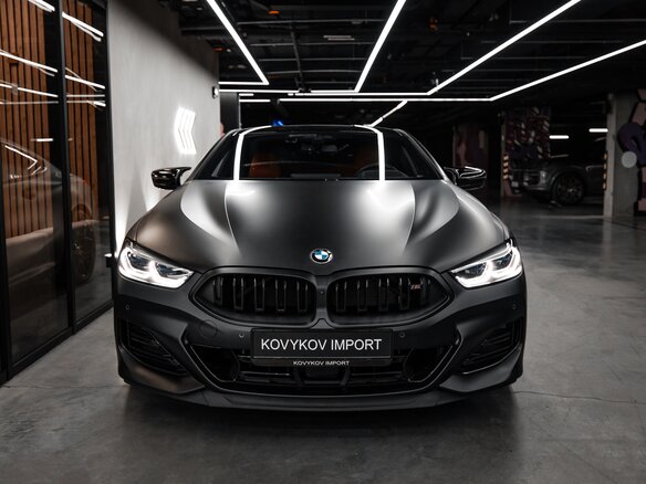 2024 BMW 8 серии M850i xDrive II (G14/G15/G16) Рестайлинг, чёрный, 7500000 рублей - вид 1
