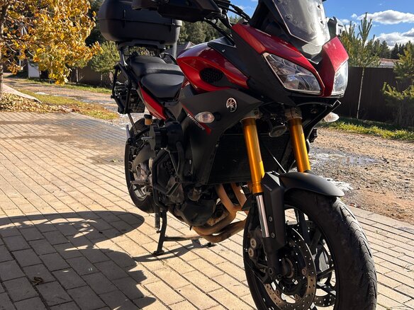 2015 Yamaha MT-09 Tracer (FJ-09), красный, 700000 рублей - вид 3