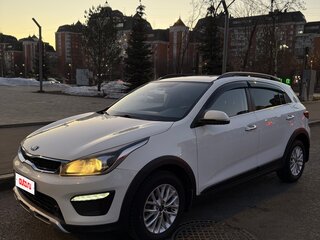 2019 Kia Rio X-Line IV, белый, 1800000 рублей, вид 2