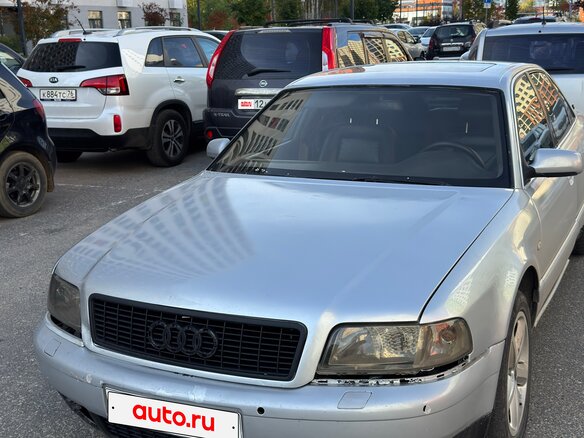 2001 Audi S8 I (D2) Рестайлинг, серебристый - вид 1