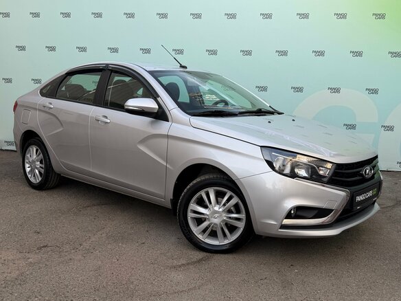 2017 Lada (ВАЗ) Vesta I, серебристый, 945000 рублей