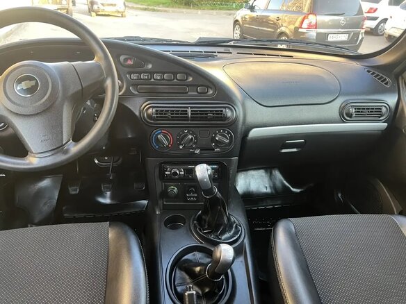 2014 Chevrolet Niva I Рестайлинг, серебристый, 678000 рублей - вид 20