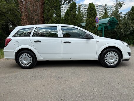2012 Opel Astra H Рестайлинг, белый, 850000 рублей, вид 5