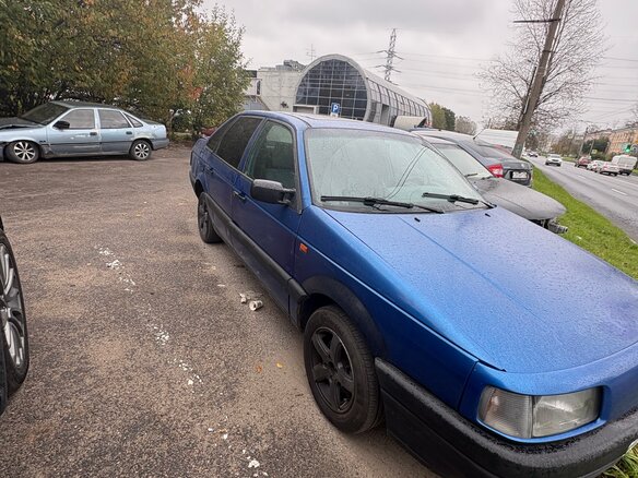 1988 Volkswagen Passat B3, синий, 90000 рублей - вид 2