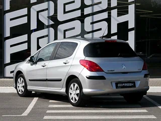 2011 Peugeot 308 I, серебристый, 429000 рублей, вид 2